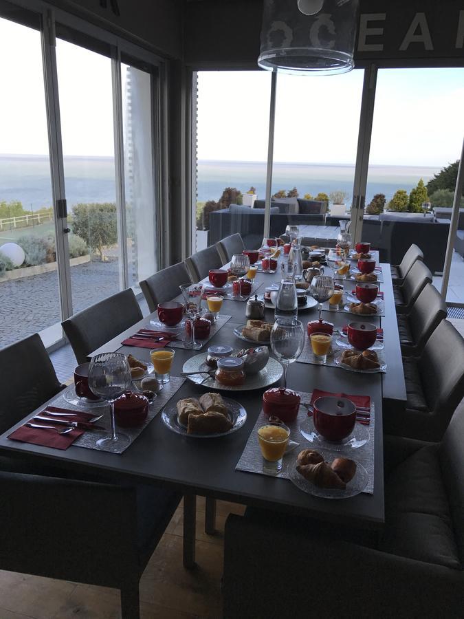 Domaine Du Grand Bec Bed & Breakfast Villerville Eksteriør bilde